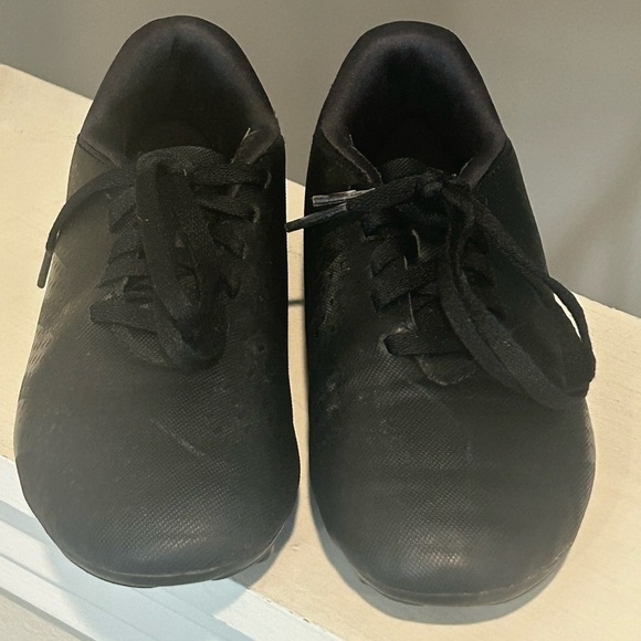 Adidas Predator Accuracy.4 Soccer Cleats HQ0950 Youth Size 1 Black - Picture 6 of 11